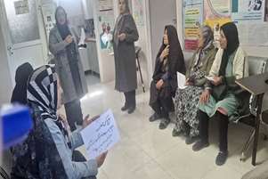 برگزاری کلاس آموزشی پیشگیری از سرطان در خانه بهداشت سیف‌آباد