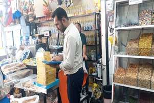 تشدید نظارت‌های بهداشتی در محورهای مواصلاتی  شهرستان سروستان معدوم‌سازی ۷ کیلوگرم مواد دخانی و معرفی واحد متخلف به تعزیرات