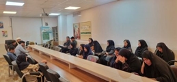 برگزاری دعای پرفیض زیارت عاشورا در شبکه بهداشت و درمان سروستان